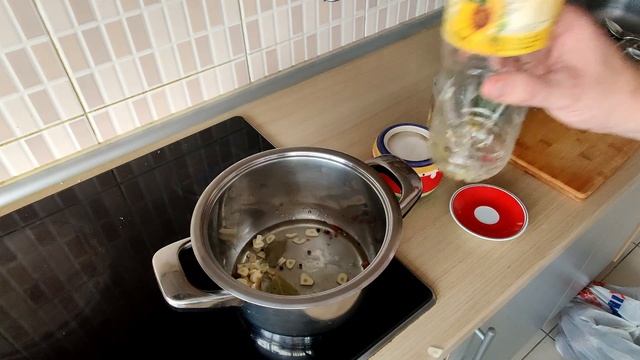 МАРИНОВАННЫЕ ШАМПИНЬОНЫ, закуска на стол! смотреть онлайн