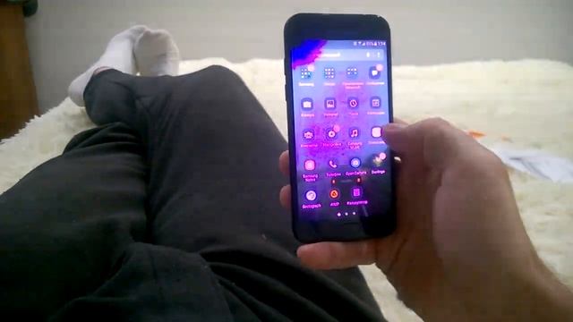 Сломался дисплей Samsung galaxy A3 2017, фиолетовое пятно смотреть онлайн