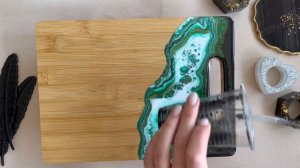 Сервировочная доска из эпоксидной смолы в технике RESIN ART  /Epoxy kitchen board