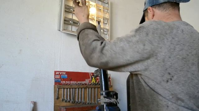 Спасаем передние стойки HONDA CR-V III или как продлить жизнь амортизаторам при помощи гайки от ВАЗ смотреть онлайн