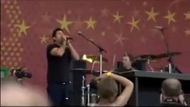 Deftones - Passenger Live without Maynard James Keenan (Chino Moreno) смотреть онлайн