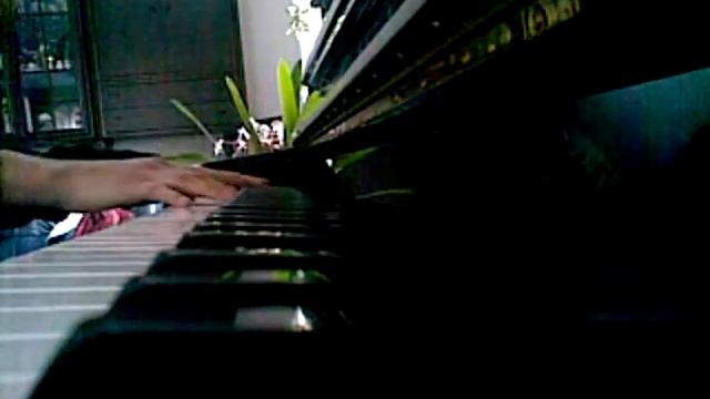 Viktor's Piano Solo - Piano смотреть онлайн