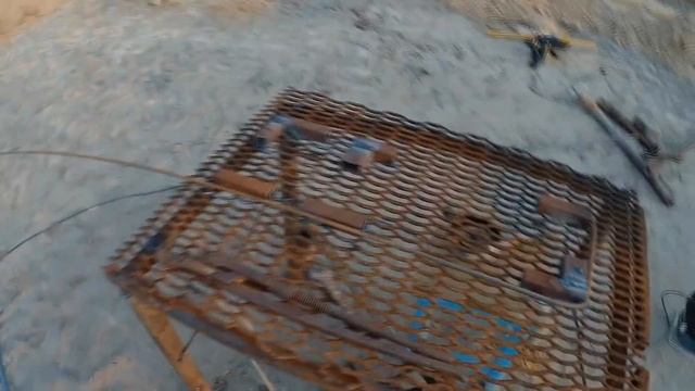 шёл 5й день установки опалубки...косяки подправлены, вяжем арматуру смотреть онлайн