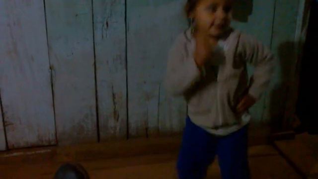 Mi abuela me enseña a bailar polka...piiipuuu!!! смотреть онлайн