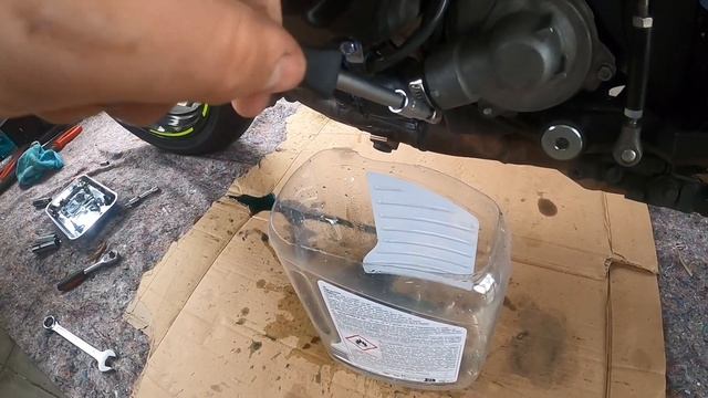 Schimb de Antigel Suzuki Gsx-R 1000 2020 Engine Ice Coolant S3 Ep.6 смотреть онлайн