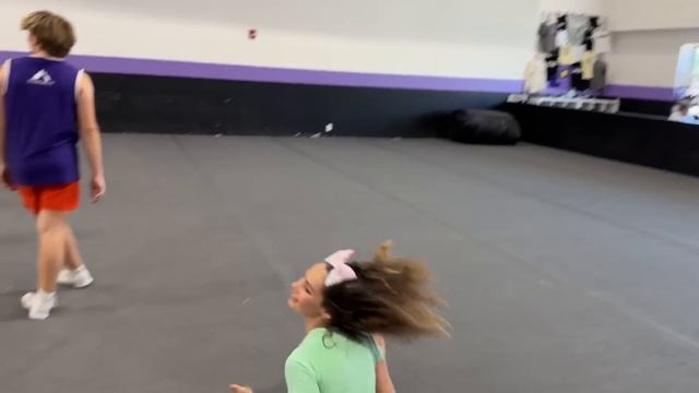 WHO IS THE BEST CHEERLEADER? *Ft. @annamcnulty And @THEROCKSQUAD