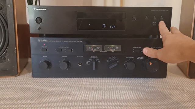 OLD SCHOOL Yamaha CA-V2 Stereo Integrated Amplifier NATURAL SOUND and Speakers Braun L620/1 1973 смотреть онлайн