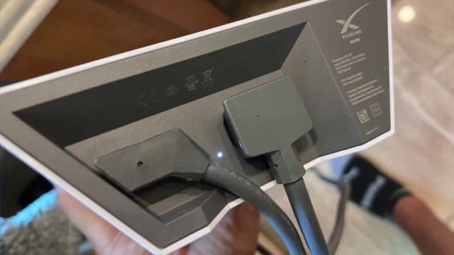 Starlink Ethernet Adapter Fixes Connection Problems смотреть онлайн