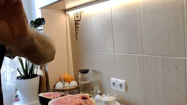 ОРГАНИЗАЦИЯ ВЕЩЕЙ И СУМОК В ШКАФУ. КРАЙНИЙ АРБУЗ В ЭТОМ ГОДУ. НОВАЯ АЛМАЗКА. ШАРЛОТКА НА ДЕСЕРТ. смотреть онлайн