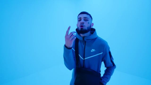 JC REYES - TIENE EL CIELO GANAO смотреть онлайн