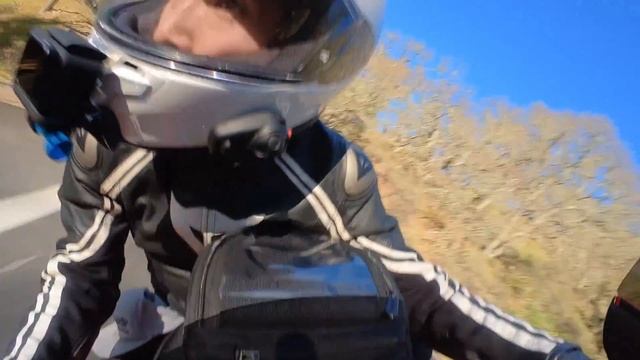 Scenic Ride Onboard Honda VFR750 смотреть онлайн