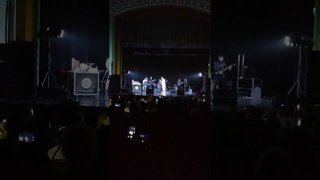 Концерт Элвина Грея в Салавате, парнишка молодец, взорвал аплодисментами весь зал смотреть онлайн