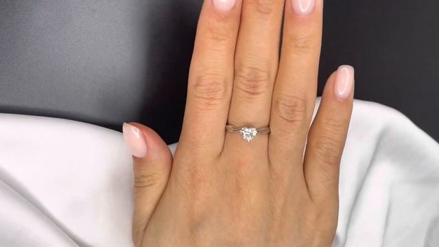 Кольцо с бриллиантом сердце 0.5ct k/SI1 GIa смотреть онлайн