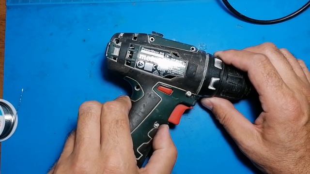 Шуруповерт Metabo трещит, что случилось ?