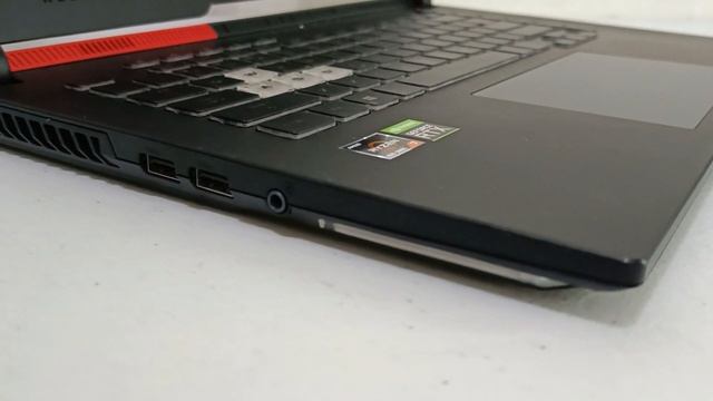 Asus ROG Strix G513 Gaming Laptop Preview смотреть онлайн
