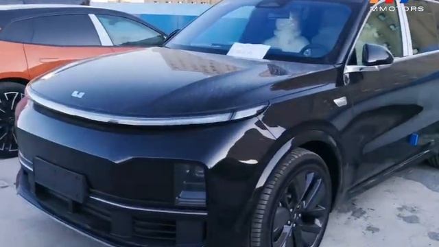 Заказали напрямую с завода L7 и L9 в китае, комплектация МАХ. Черный автомобиль на белом салоне. Уф смотреть онлайн