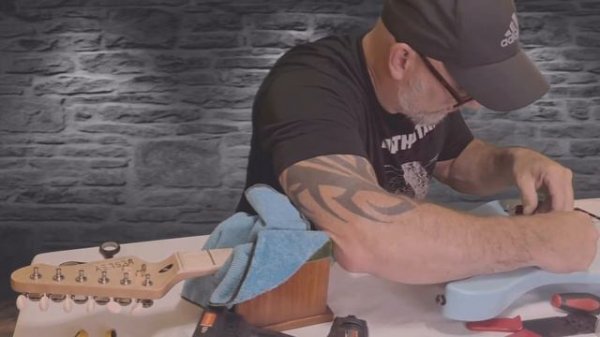 Fesley Amazon  Electric Guitar  Gets DiMarzio Pickups & Guyker locking Tuners