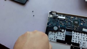 Asus ZenBook Ux31e - Как самому поменять термопасту