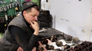 Mitsubishi Montero, двигатель 6G72 V6. Последствия не правильного ремонта ГБЦ. Шатунный стук.