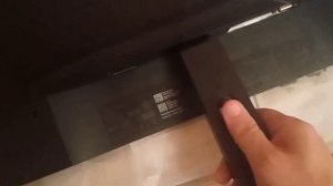 Как отсоединить ножку на мониторах Dell (SE2419HR)