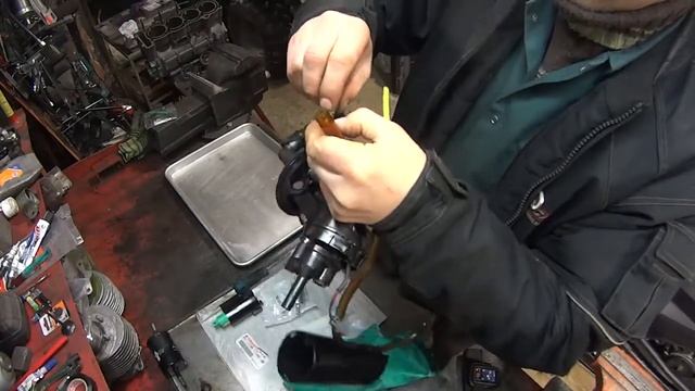 SKANDIC WT 600 E-TEC Чистка топливного насоса и замена фильтра смотреть онлайн