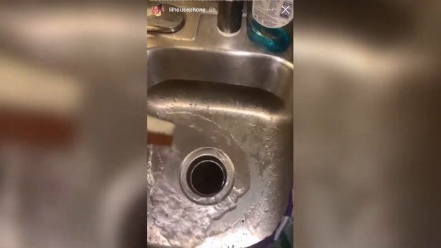 How To Clean Human Poop Off Supreme Dunks With Lil Housephone смотреть онлайн