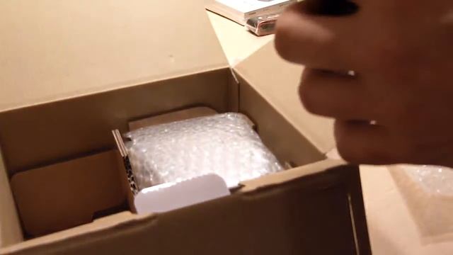 Unboxing Canon EOS 600D - deutsch смотреть онлайн