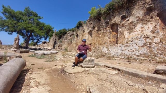 Лекция на руинах древней Сиедры 