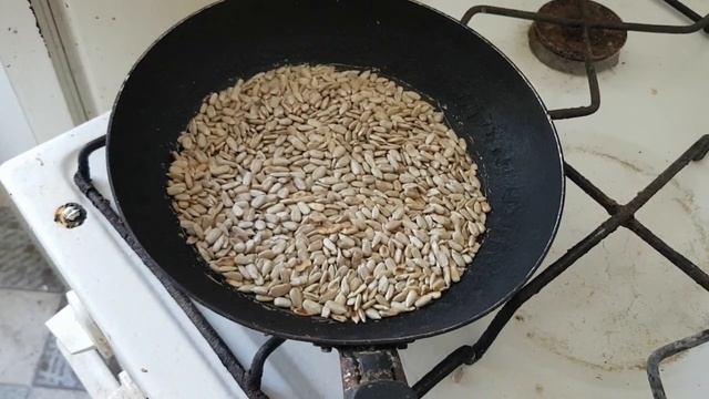 3357 Как быстро и вкусно пожарить подсолнечные семечки семена подсолнечника семя подсолнуха лучше смотреть онлайн