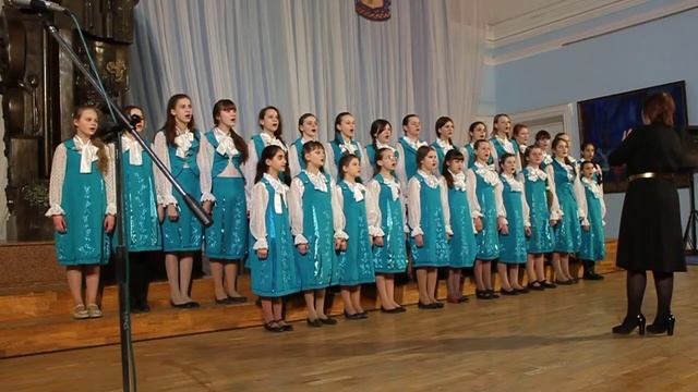 Муз. П. И.Чайковского, сл. В. Сурикова. «Рассвет». Исп. хор «Рождественские звёздочки» ДМШ №3 смотреть онлайн