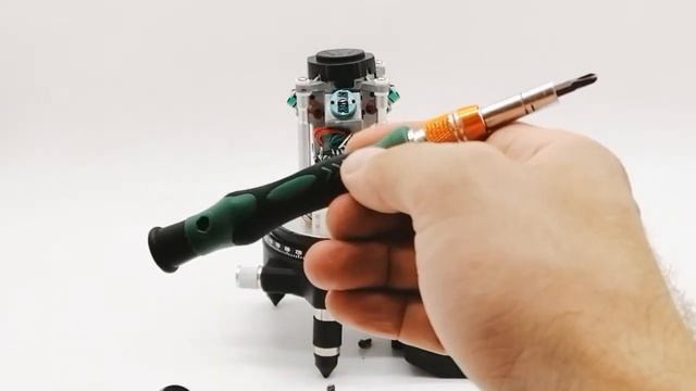 Настройка "немецкого" лазерного уровня Vchon. смотреть онлайн