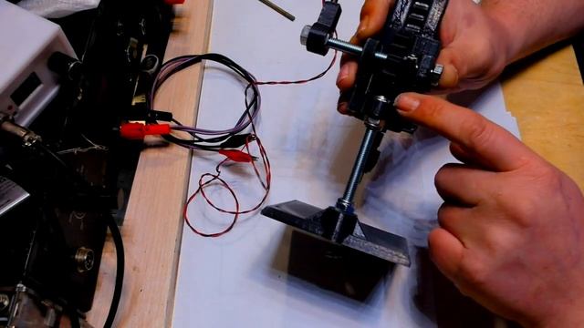 Самодельный мини сверлильный станок для печатных плат смотреть онлайн