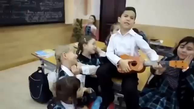 Мальчик признаётся девочке в любви)♥ смотреть онлайн