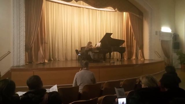 Второй концерт Арины. Школа Столярского смотреть онлайн