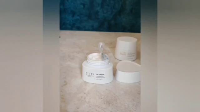 Обзор кремов для век Атоми. смотреть онлайн