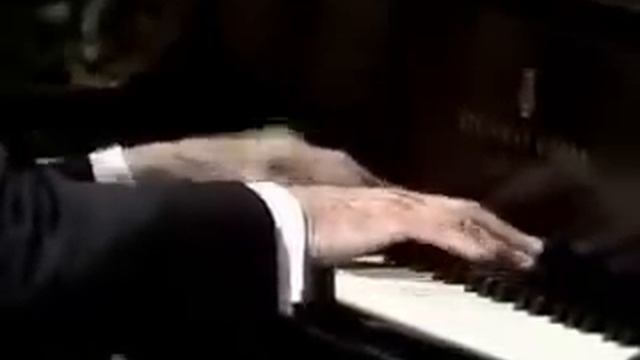 HOROWITZ AT THE WHITE HOUSE 4-Chopin Waltz Op.64-2