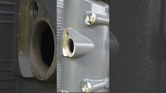 Changing block anodes on a Suzuki 250 Four Stroke Outboard смотреть онлайн