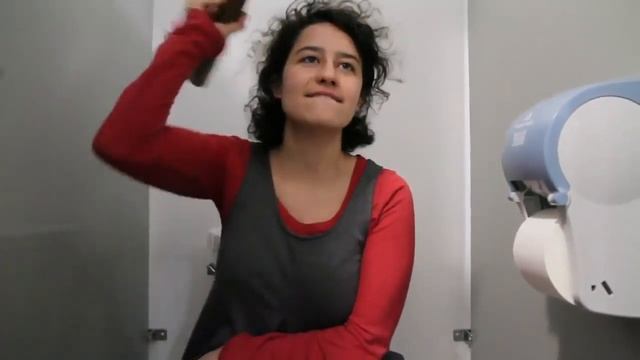 Broad City Make It Rain смотреть онлайн