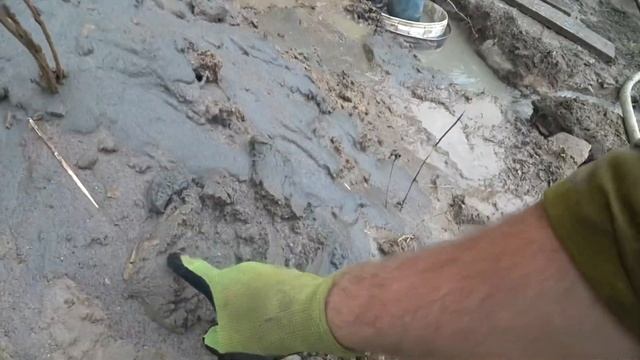 Бурим после бурильщиков. Drilling a well for water. смотреть онлайн