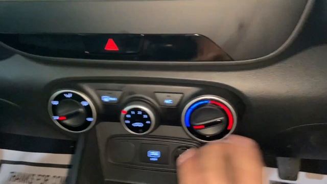 Hyundai Venue S 2020|New features|Detailed Review with On Road Price|2020 Venue petrol|Skcardetail смотреть онлайн