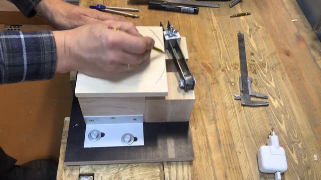 Приспособление для изготовления деревянного винта. смотреть онлайн