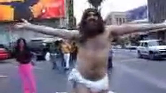 Исусик поёт и танцует:-D смотреть онлайн