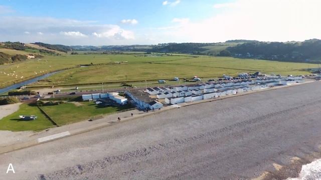 La digue de Veulettes vue du ciel Veulettes sur Mer, Seine-Maritime смотреть онлайн