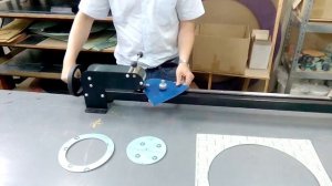 Станок для вырезки прокладок УВП2-Р2