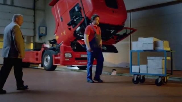 Mercedes-Benz Service & Parts смотреть онлайн