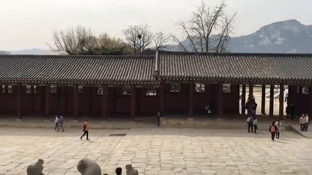 Visit to Gyeongbokgung Palace 경복궁: Korea Travel Blog смотреть онлайн