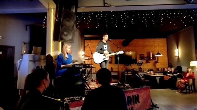 Чайф - В её глазах (Live Cover by Razinov) смотреть онлайн