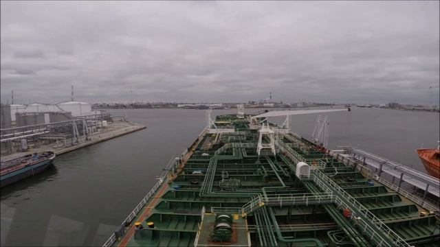 Антверпен. Пере швартовка, постановка под погрузку. / Port Antwerpen. Re-mooring, stay for loading. смотреть онлайн