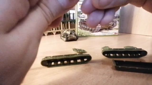 Обзор и сборка танка кв 2 в масштабе 1/100 от zvezda. смотреть онлайн