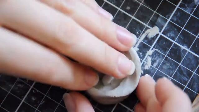 THE YELLOW FRAME From Friends II ЖЕЛТАЯ РАМКА из глины